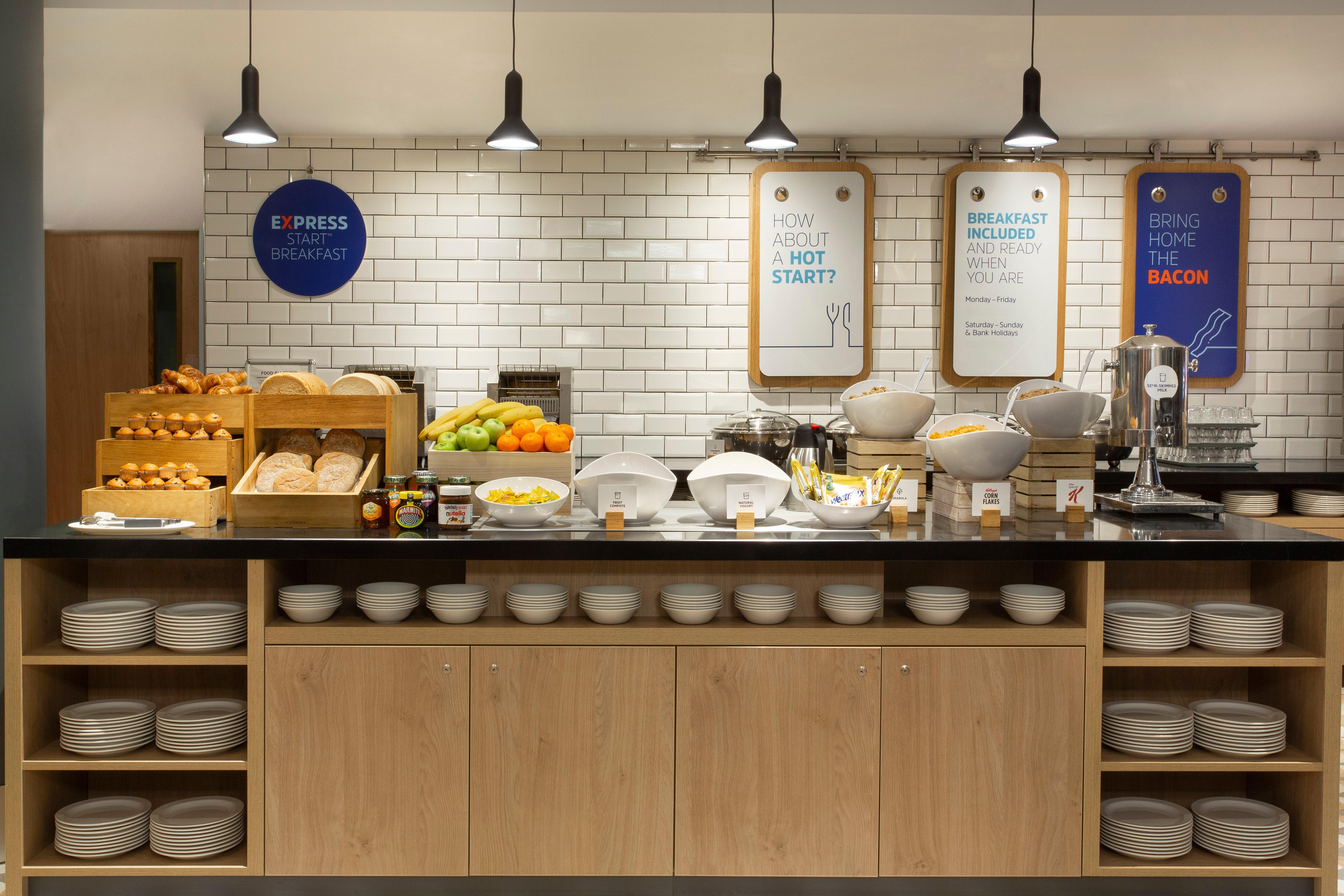 Holiday Inn Express Cheltenham Town Centre By Ihg Exteriér fotografie